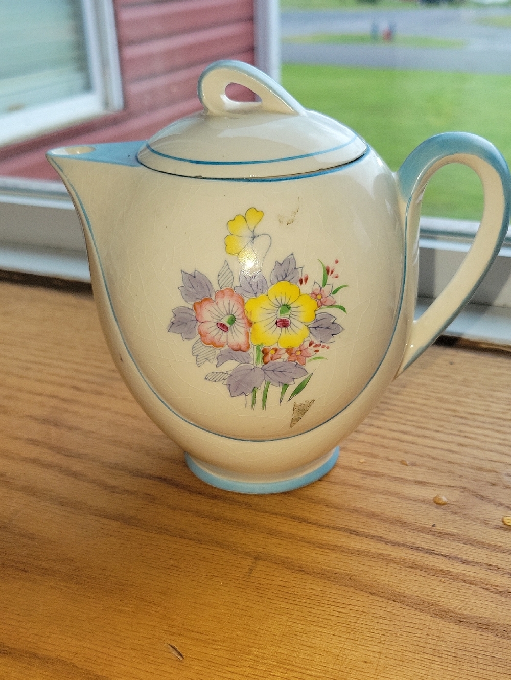 Classic Floral Ceramic Teapot in Cream and Blue